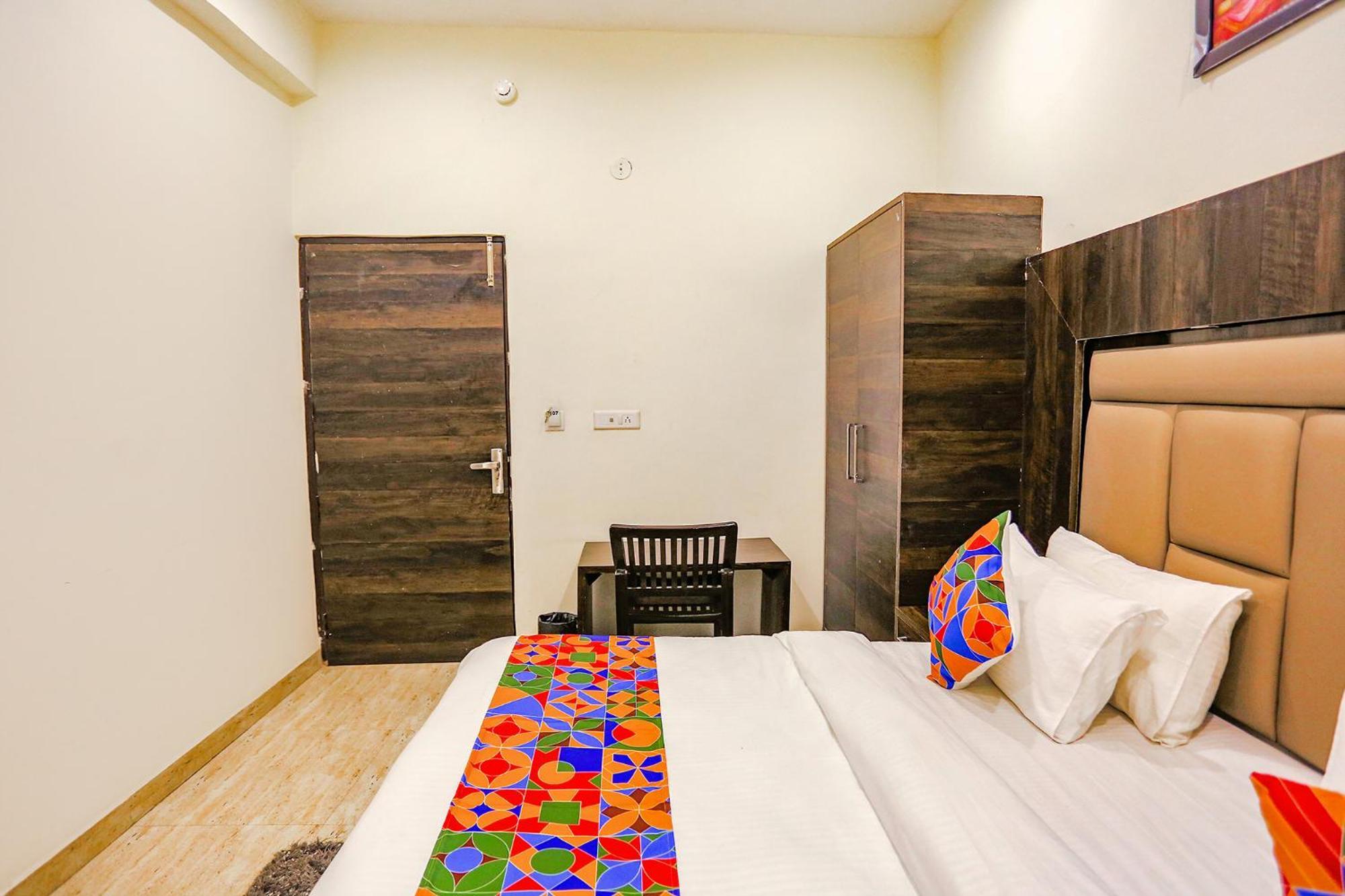 Fabhotel The Kiara Near Igi Delhi Airport New Delhi Buitenkant foto